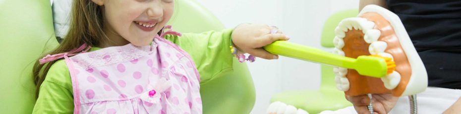 how to encourage good oral hygiene habits in children