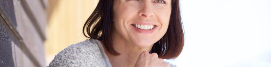 can you whiten your teeth when you have dental implants?